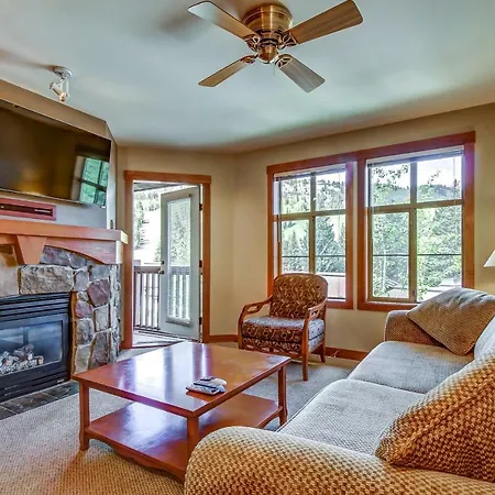 Eagle Springs West 403: Blackbird Suite